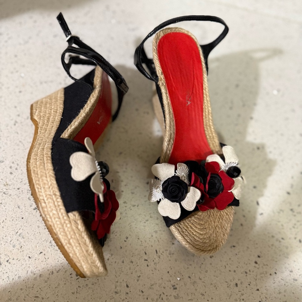 Ramon Tenza Black and Red Floral Espadrilles